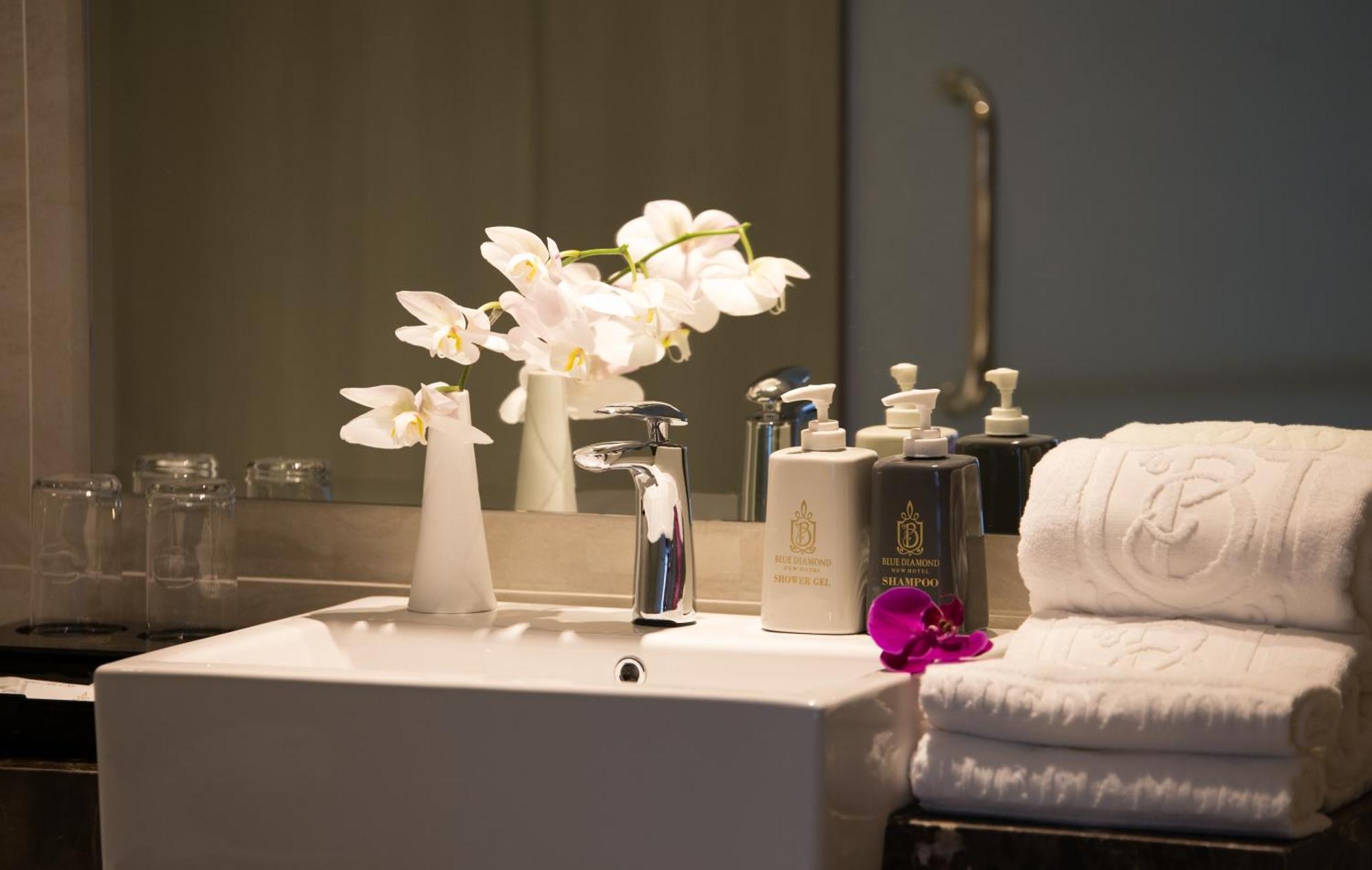 Nicecy Suite Hotel & Spa Ho Chi Minh Zewnętrze zdjęcie